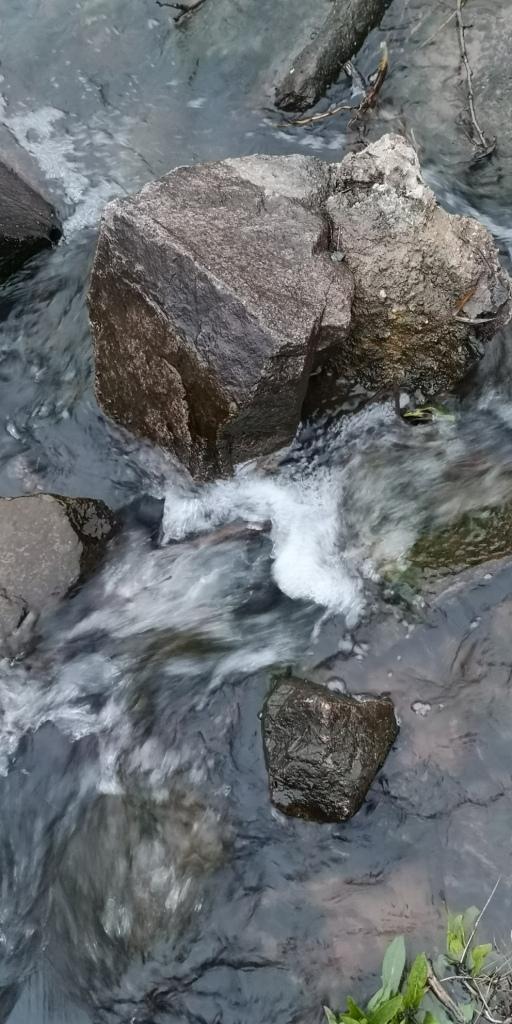 Strudel im Bach